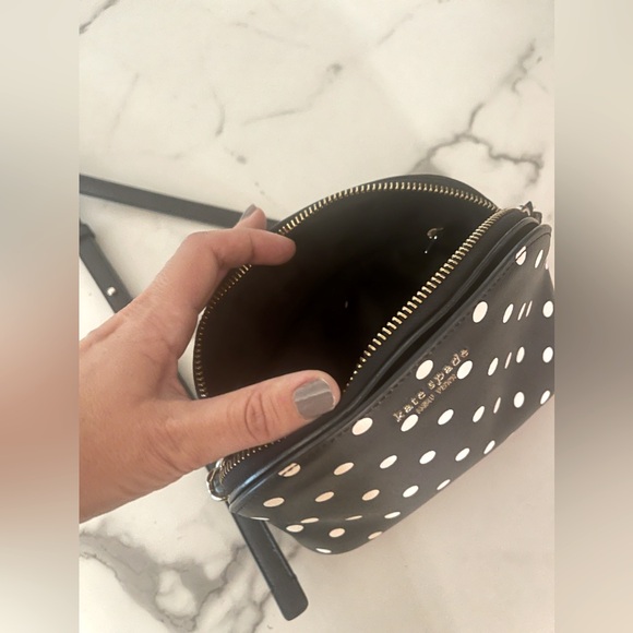 KATE SPADE done crossbody bag in polka dot - Picture 5 of 6